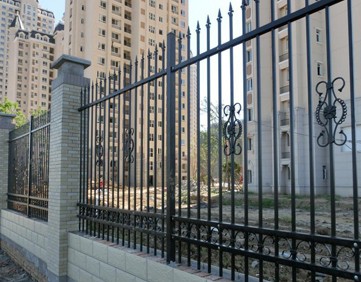 上海鐵藝圍欄使用案例