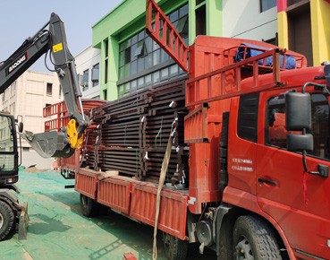 珠海北京龐各莊幼兒園圍欄項目卸車安裝